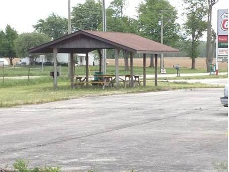 Huggy Bear Motel - Warren Exterior photo