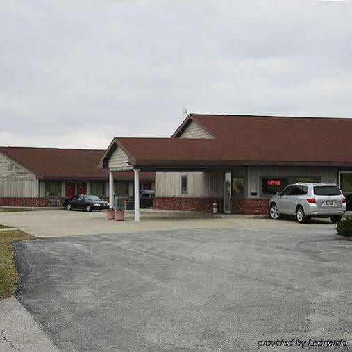 Huggy Bear Motel - Warren Exterior photo